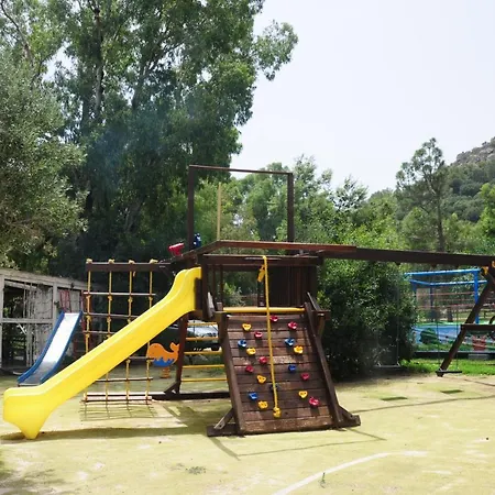 Villaggio Torre Salinas Vakantiepark 3*