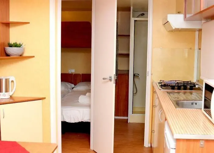 维拉基奥露营托雷萨利纳斯度假村 假日公园 3*