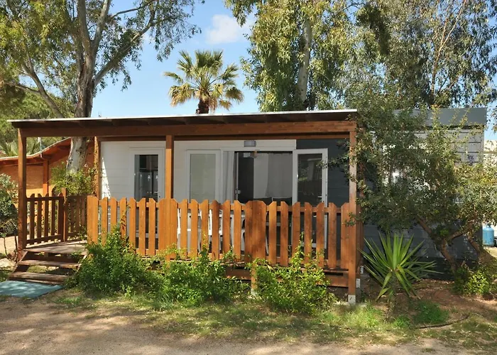 假日公园 维拉基奥露营托雷萨利纳斯度假村 3*